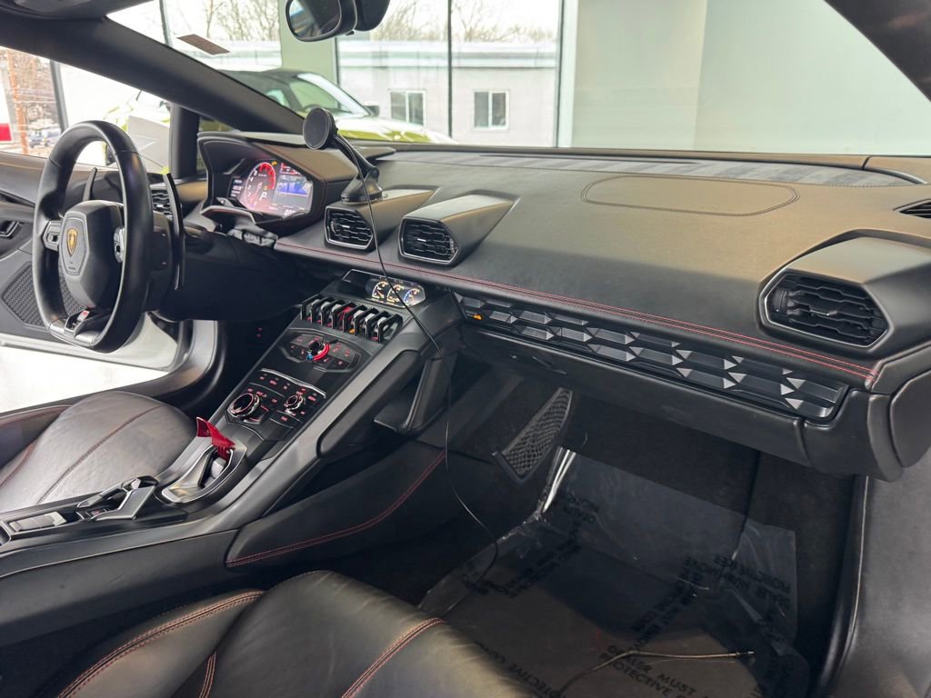 Used 2016 Lamborghini Huracan LP 580-2 image 23