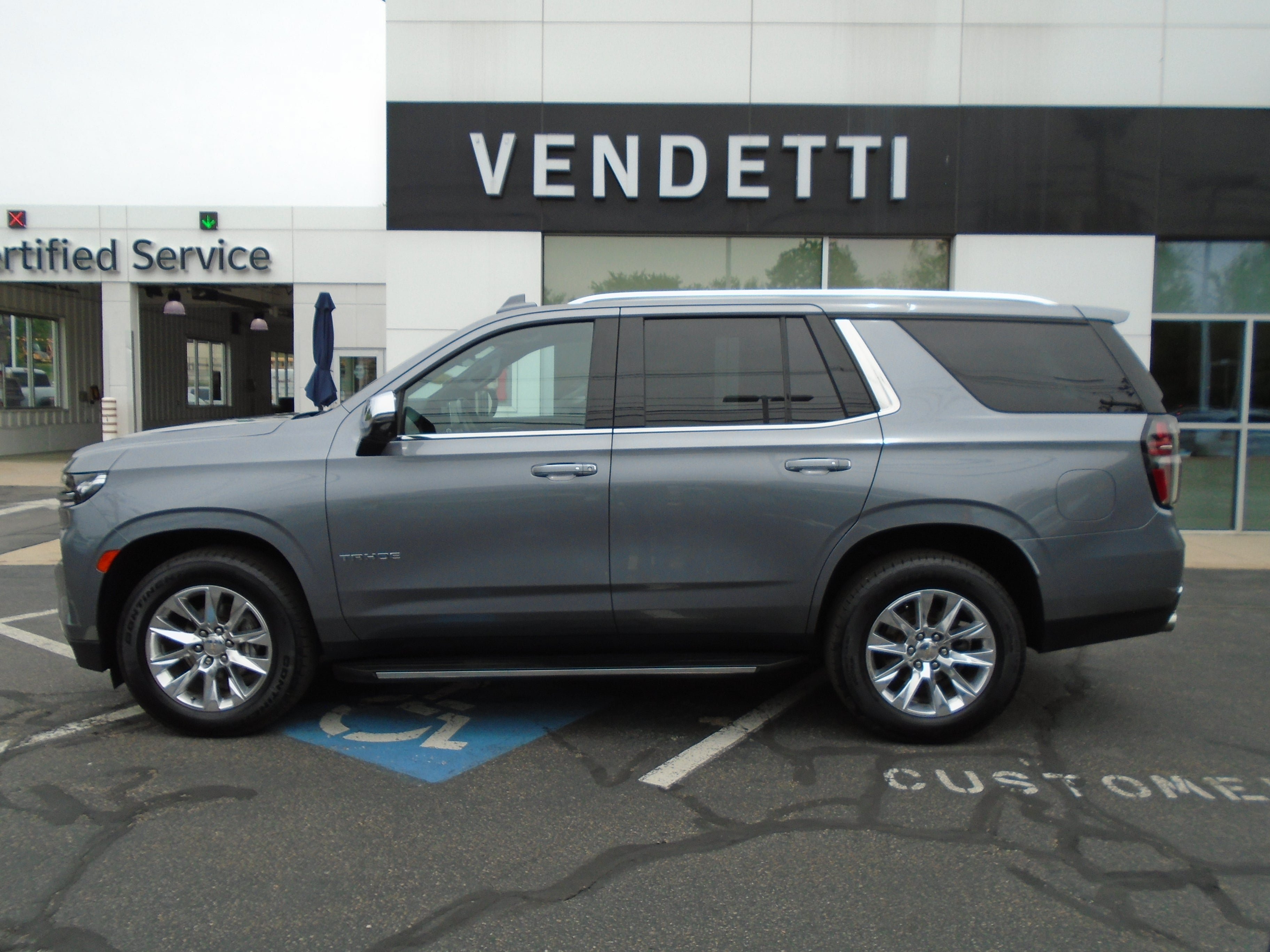 Certified 2021 Chevrolet Tahoe Premier w/ Premium Package AWD/4WD image 8