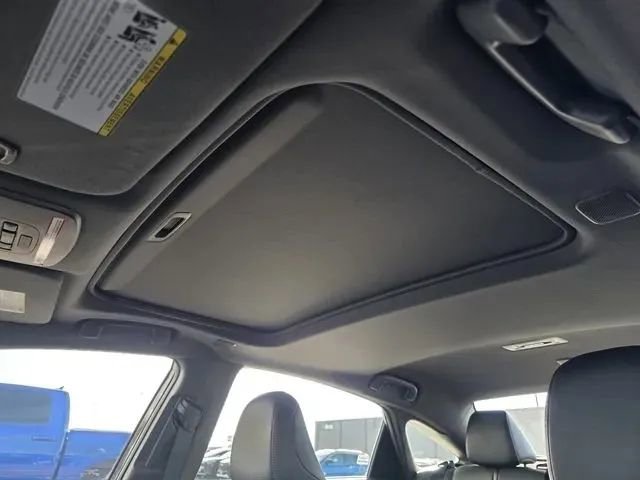 Used 2022 Toyota Avalon Touring w/ Advanced Safety Package image 34