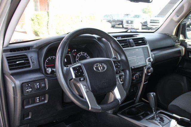 Used 2022 Toyota 4Runner SR5 image 18