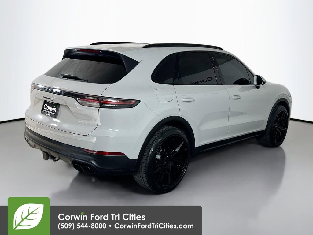 Used 2021 Porsche Cayenne S image 15