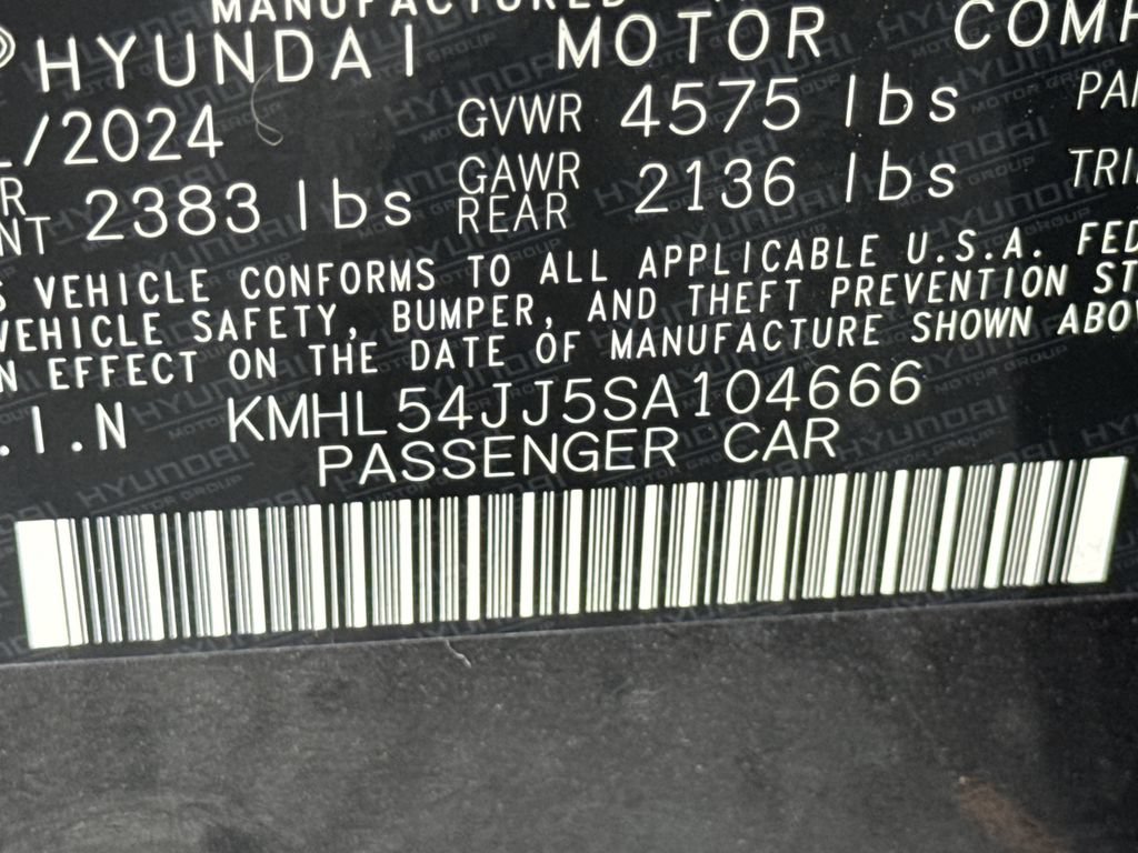 Used 2025 Hyundai Sonata Limited FWD image 33