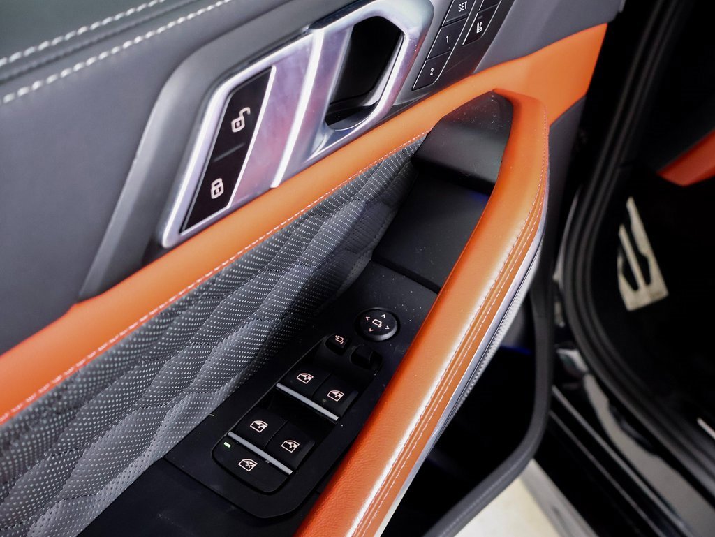 Used 2025 BMW X6 M Competition w/ Executive Package image 21