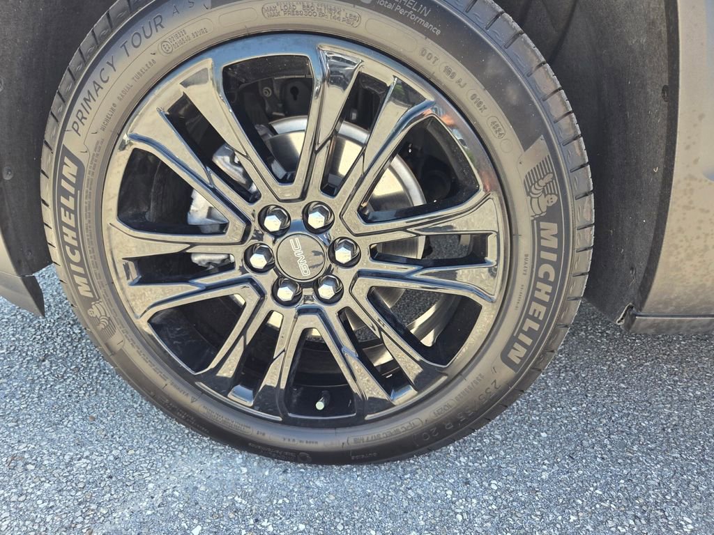 Used 2022 GMC Acadia SLT w/ Elevation Edition FWD image 10
