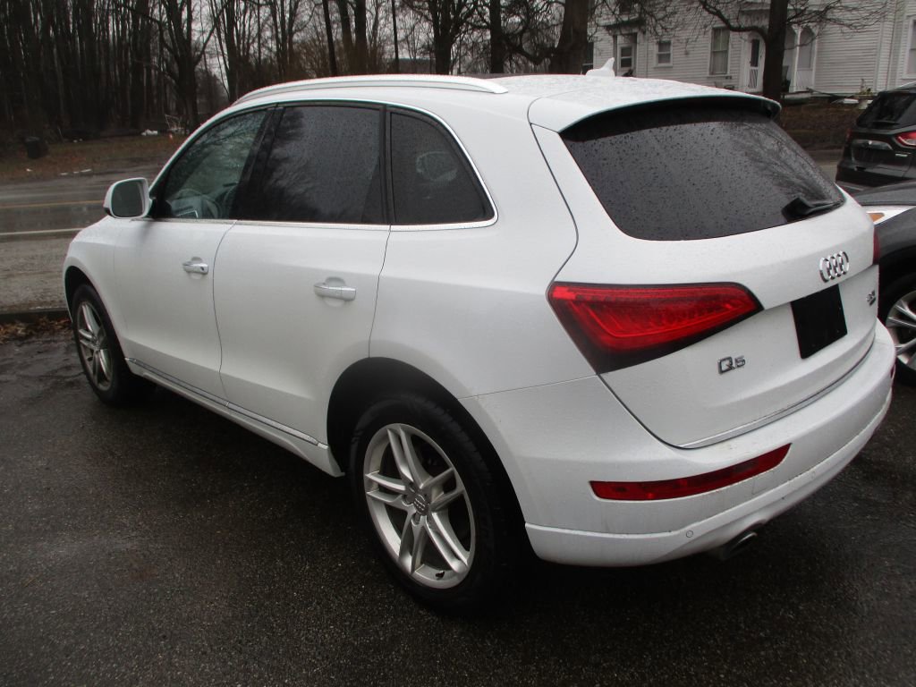 Used 2017 Audi Q5 2.0T Premium Plus w/ Technology Package image 5