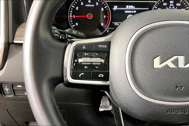 Certified 2022 Kia Sorento EX w/ Panoramic Sunroof Package FWD image 10