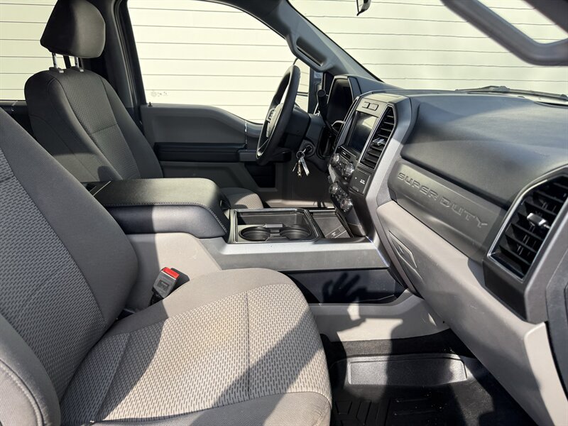 Used 2022 Ford F250 XLT w/ XLT Premium Package RWD image 46