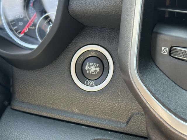 Used 2024 RAM 2500 Big Horn AWD/4WD image 23