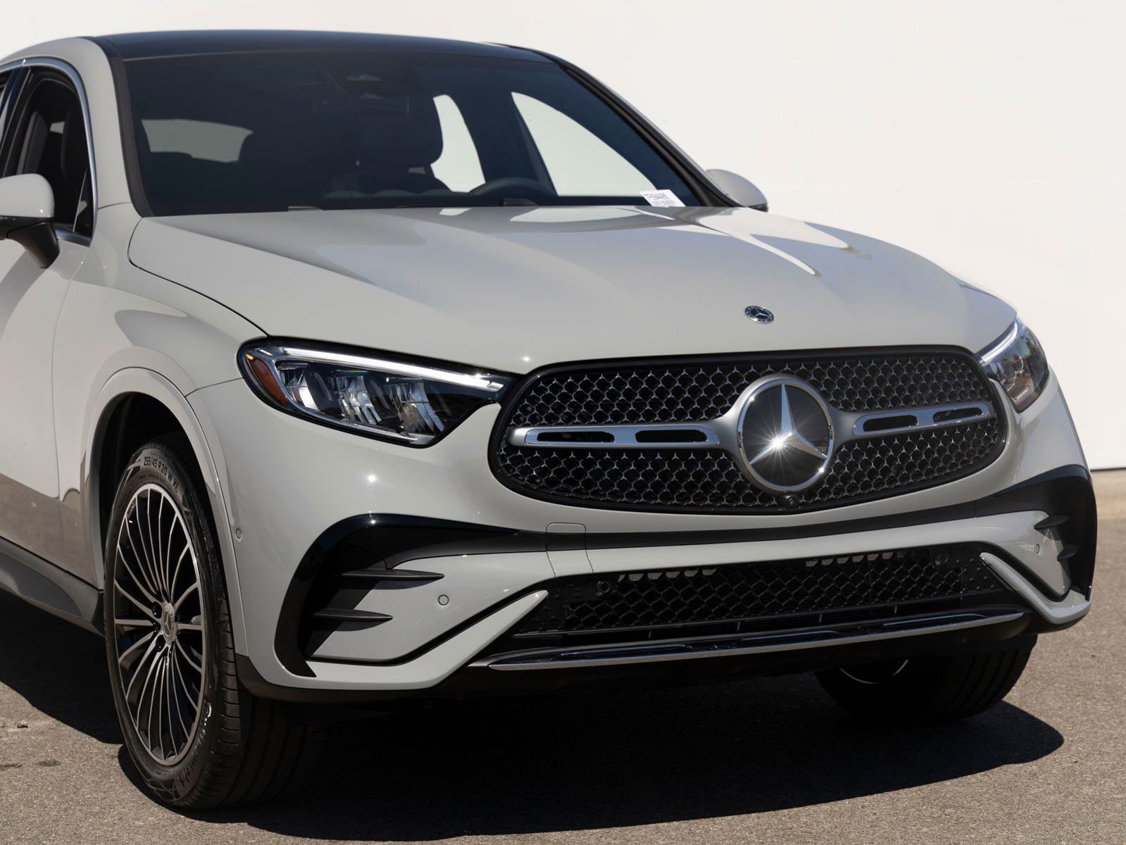 New 2026 Mercedes-Benz GLC 300 4MATIC image 3