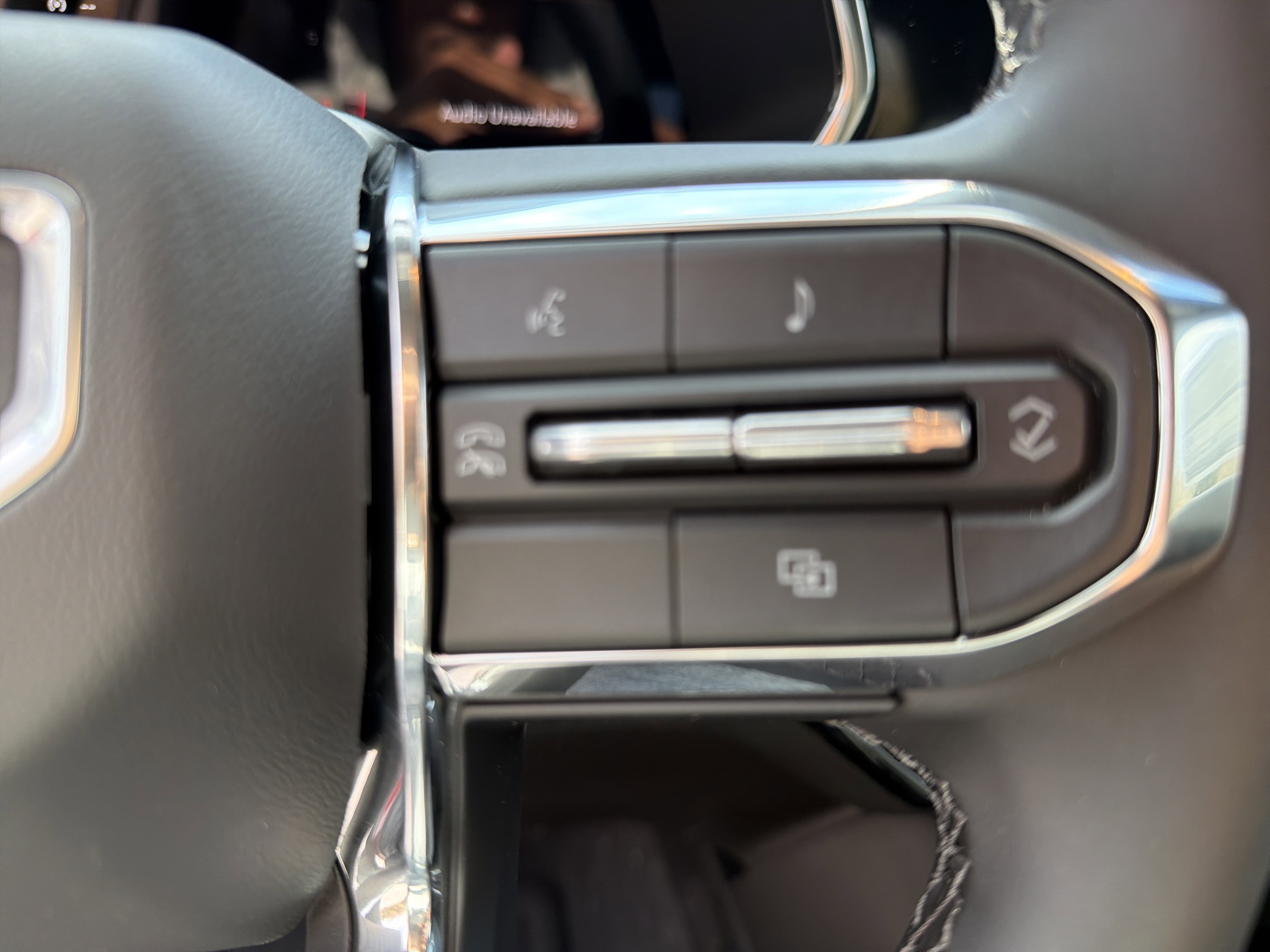 New 2026 GMC Canyon Elevation w/ Convenience Package image 17