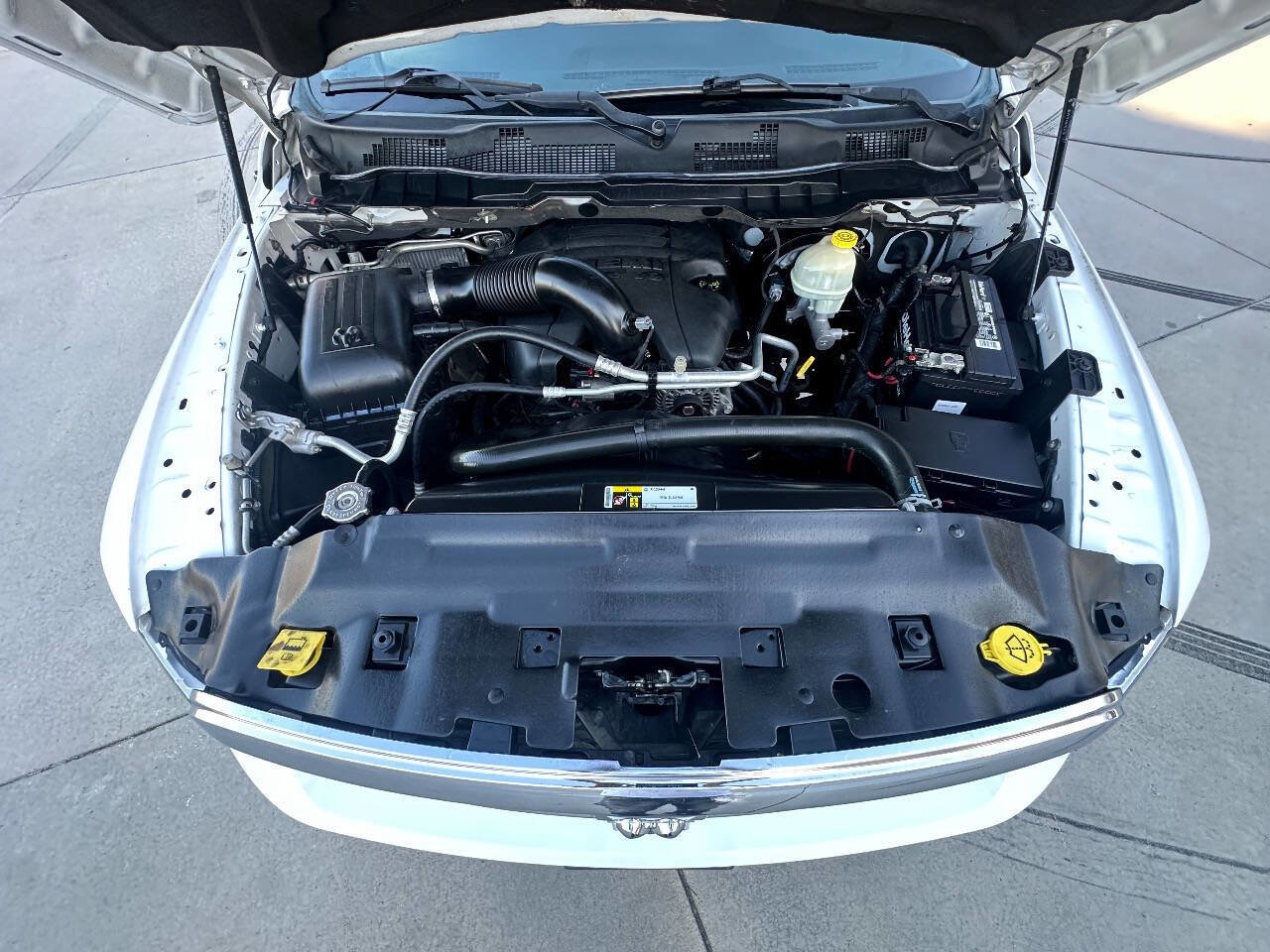 Used 2015 RAM 1500 Laramie image 33