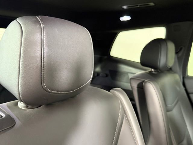Used 2024 Cadillac XT6 Sport w/ LPO, Onyx Lite Package AWD/4WD image 30