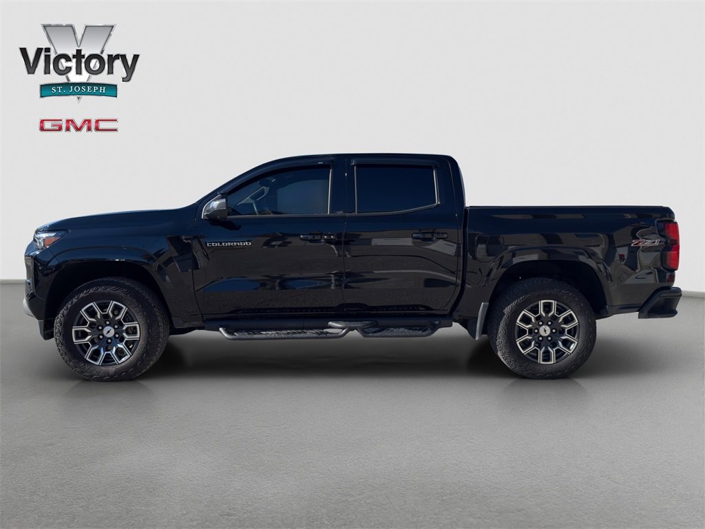 Used 2025 Chevrolet Colorado Z71 w/ Technology Package image 5