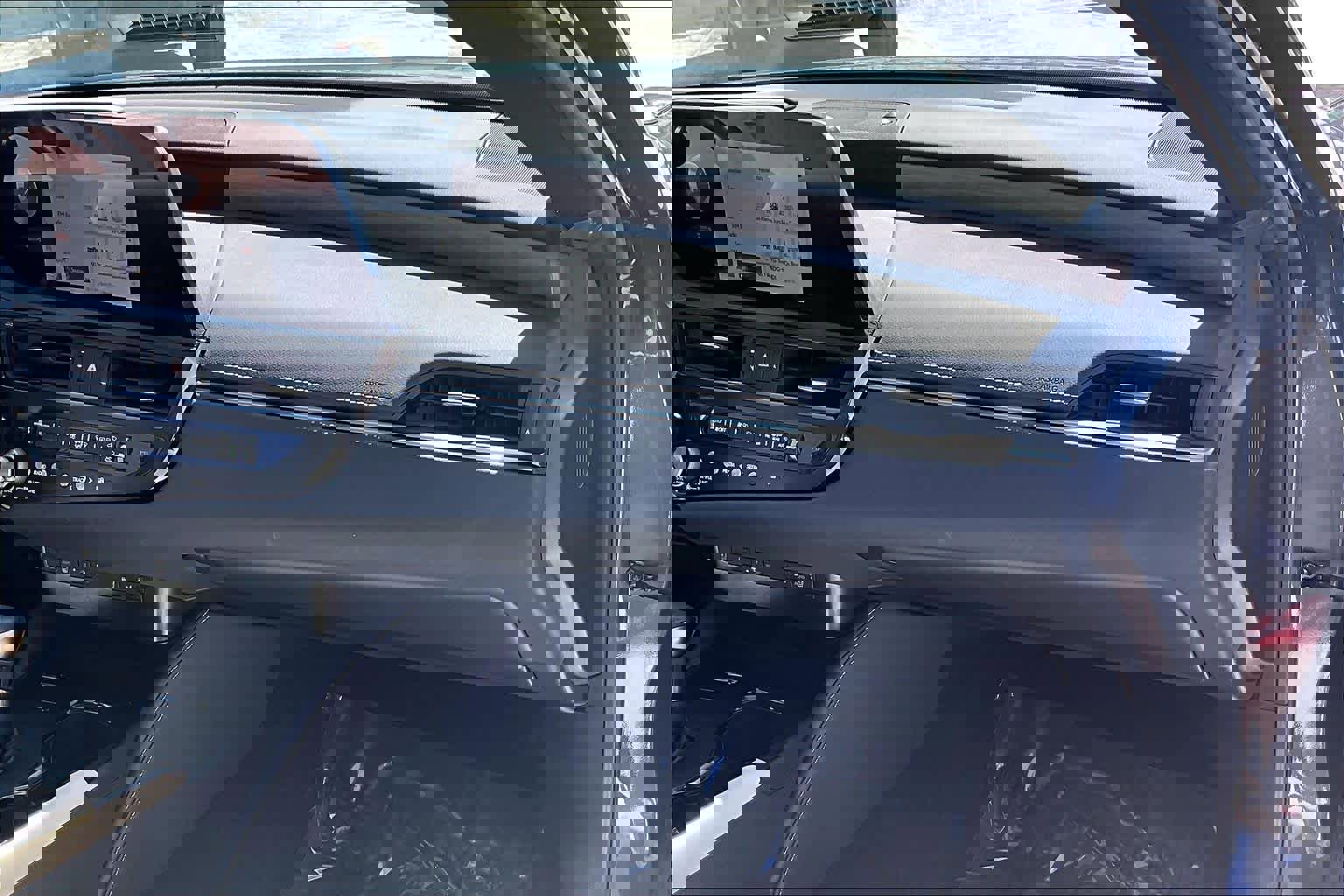 Used 2023 Lexus ES 350 w/ Premium Package image 18