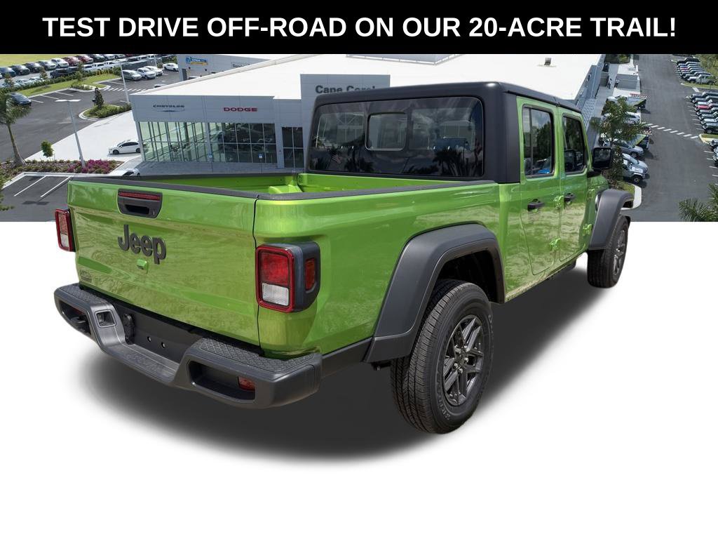 New 2026 Jeep Gladiator Sport AWD/4WD image 4