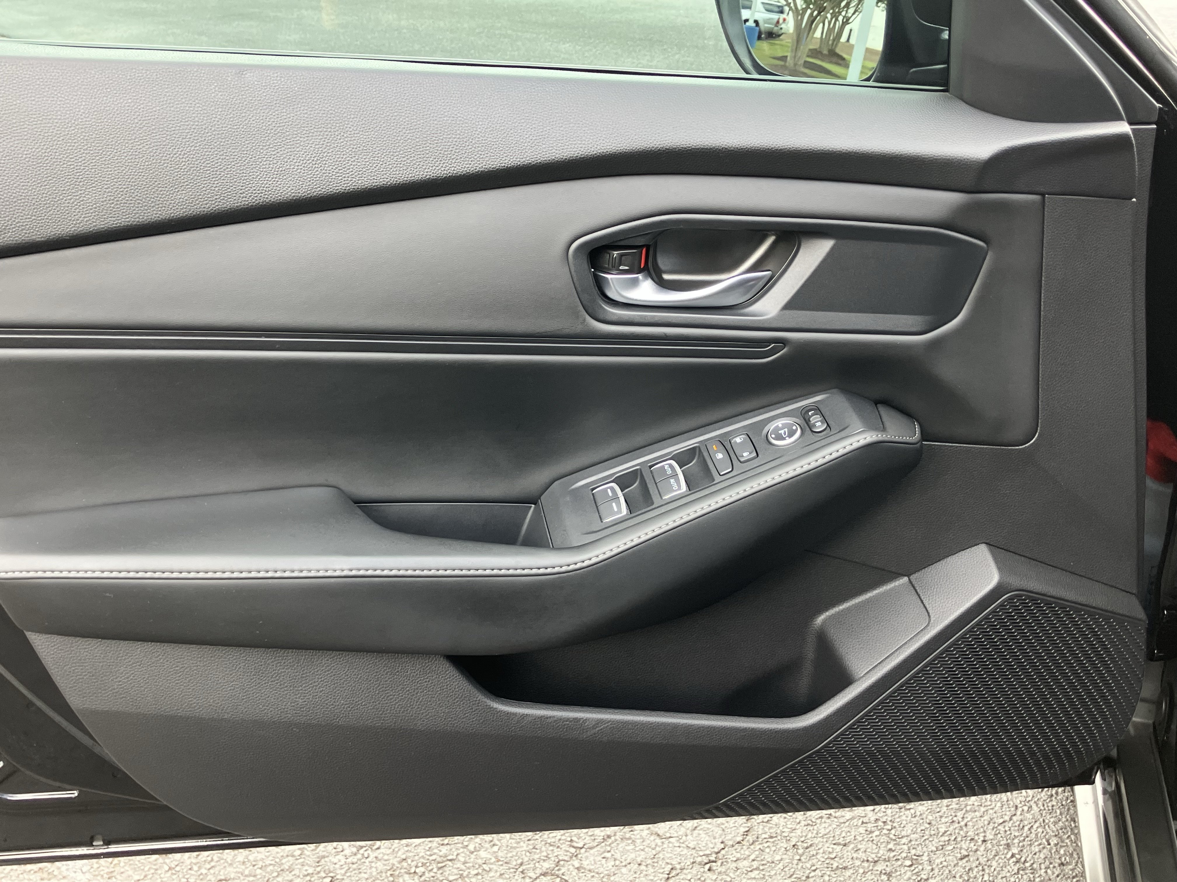 Used 2023 Honda Accord Sport image 14