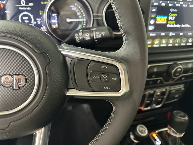 Used 2023 Jeep Wrangler Unlimited Sahara image 15