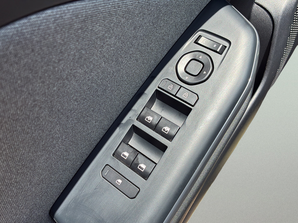 Used 2025 Kia K4 EX FWD image 12