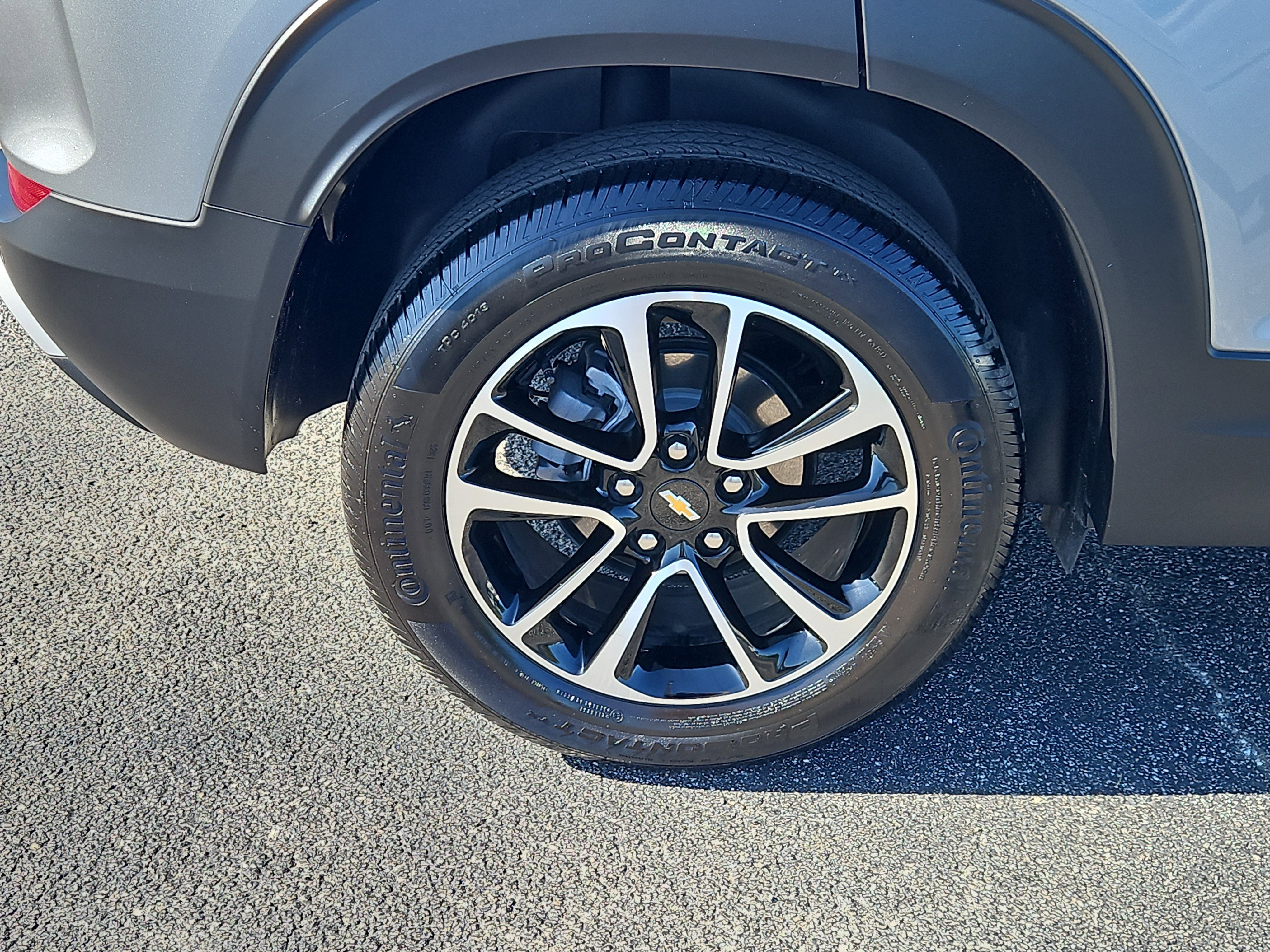 Used 2026 Chevrolet TrailBlazer LT w/ LT Cold Weather Package FWD image 5