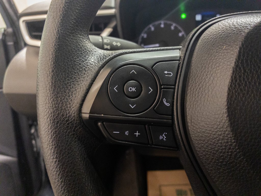 Used 2024 Toyota Corolla LE image 27