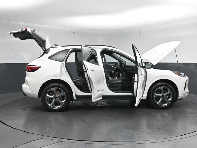 Certified 2024 Ford Escape ST-Line w/ Tech Pack #1 AWD/4WD image 60