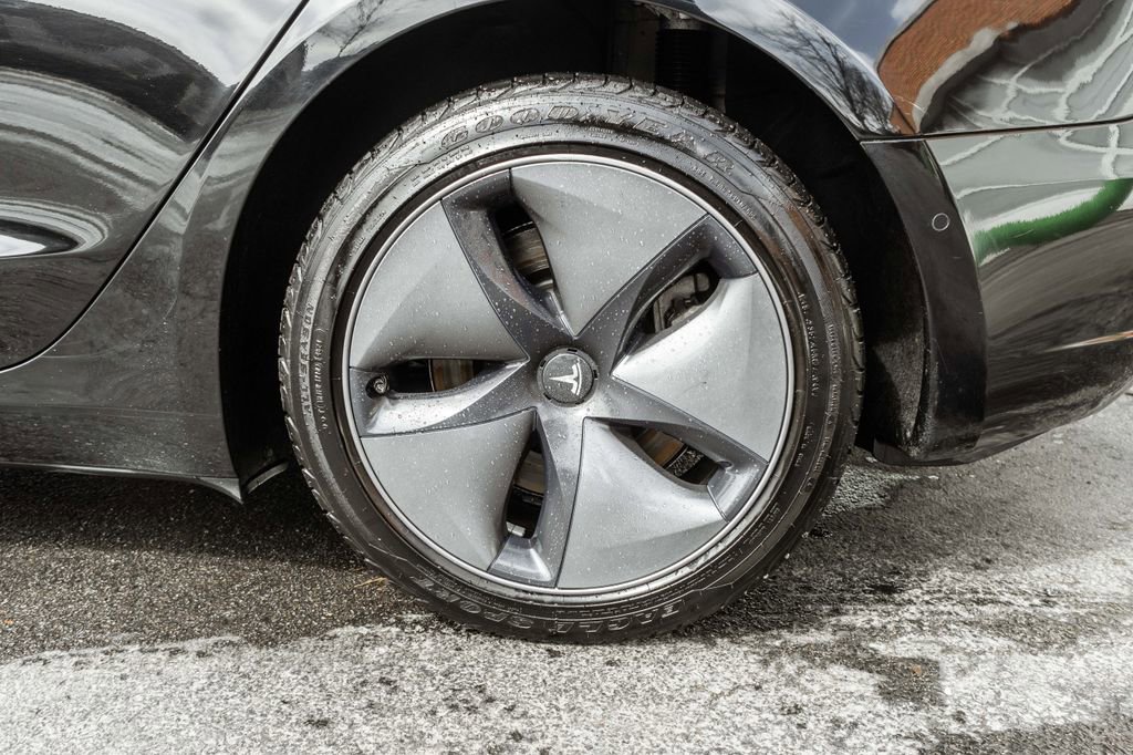 Used 2020 Tesla Model 3 Long Range image 30