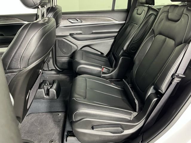 Used 2023 Jeep Grand Cherokee L Limited image 24