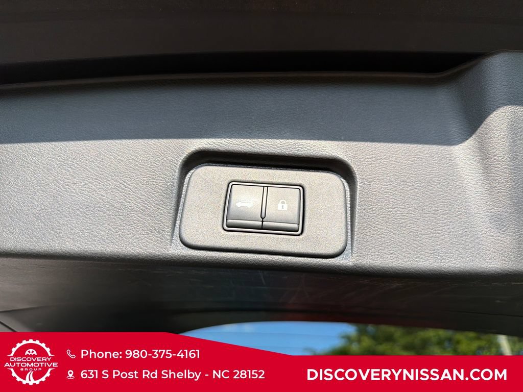 Certified 2023 Nissan Rogue SV w/ SV Premium Package FWD image 39