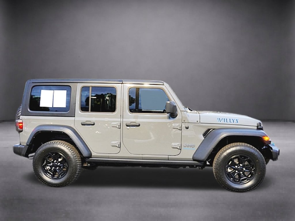 Used 2023 Jeep Wrangler Unlimited AWD/4WD image 3