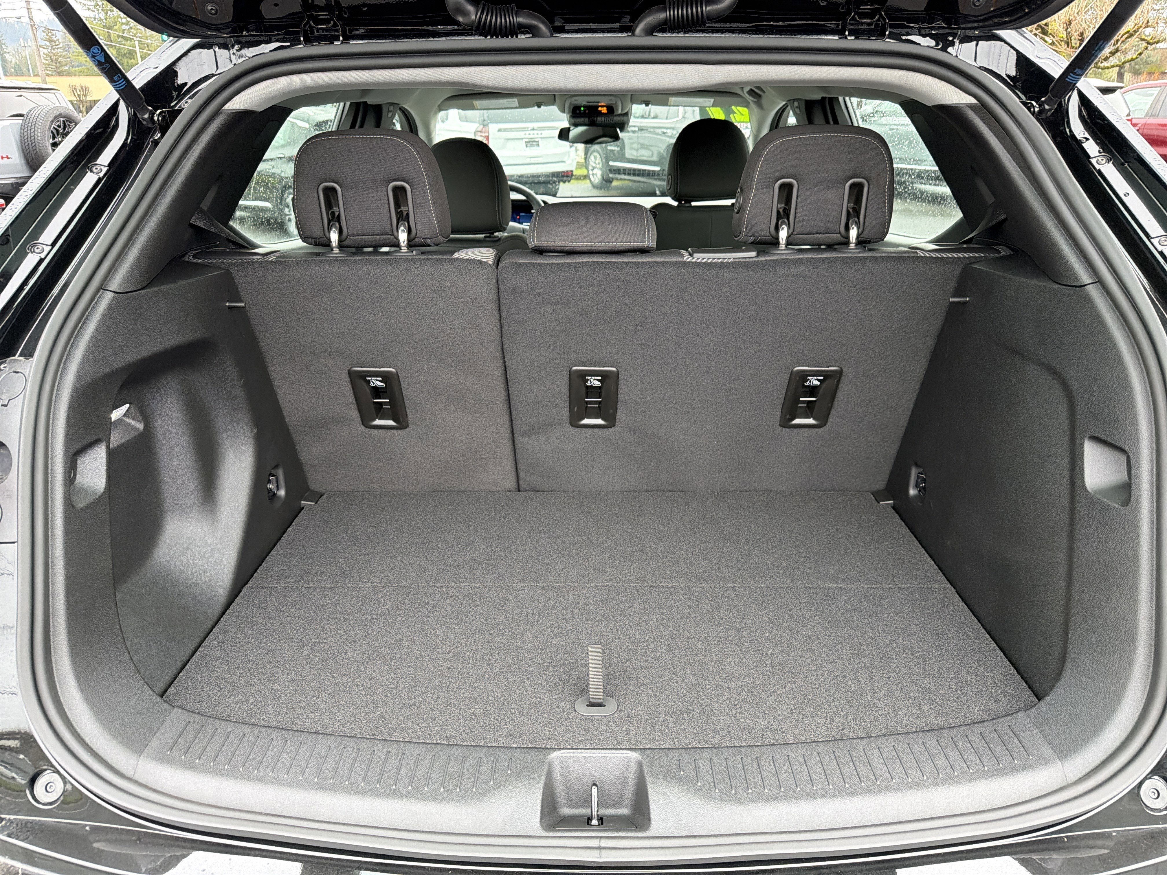 New 2027 Chevrolet Bolt LT FWD image 5