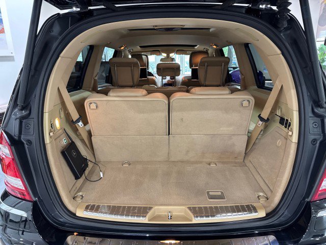 Used 2012 Mercedes-Benz GL 450 4MATIC image 12