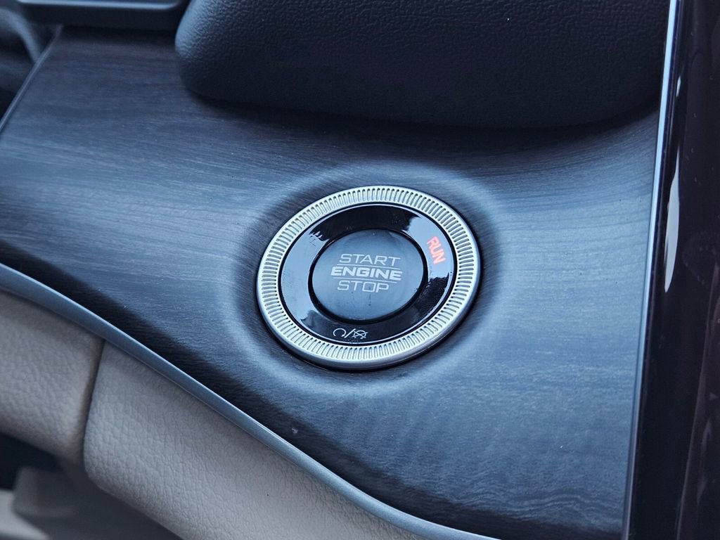 New 2025 Jeep Grand Cherokee Limited image 24