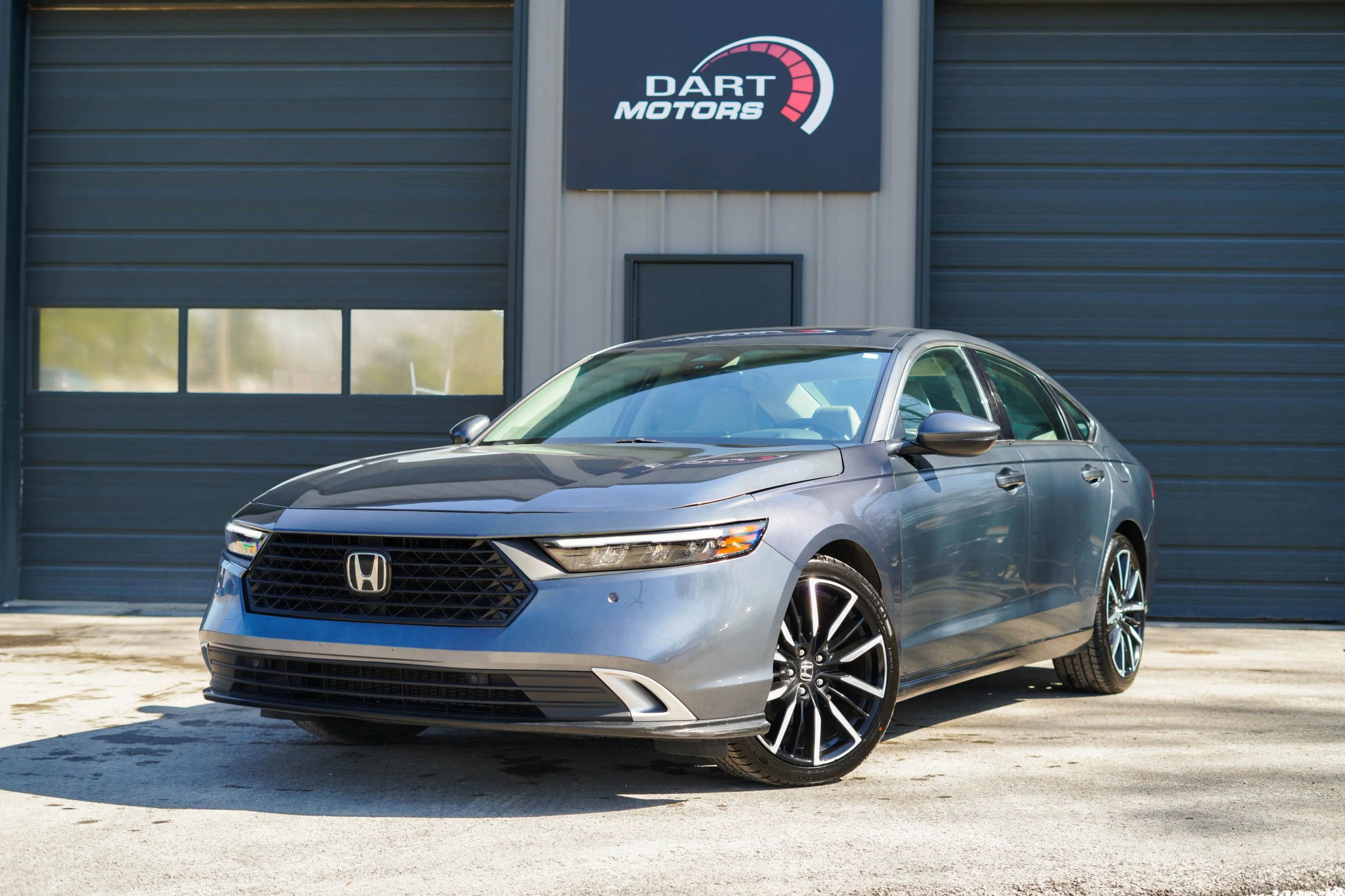 Used 2023 Honda Accord Touring image 3