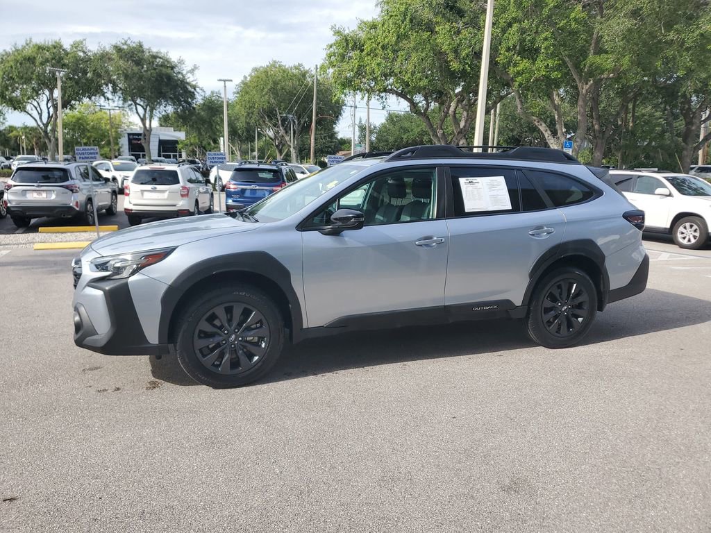 Used 2023 Subaru Outback Onyx Edition AWD/4WD image 2