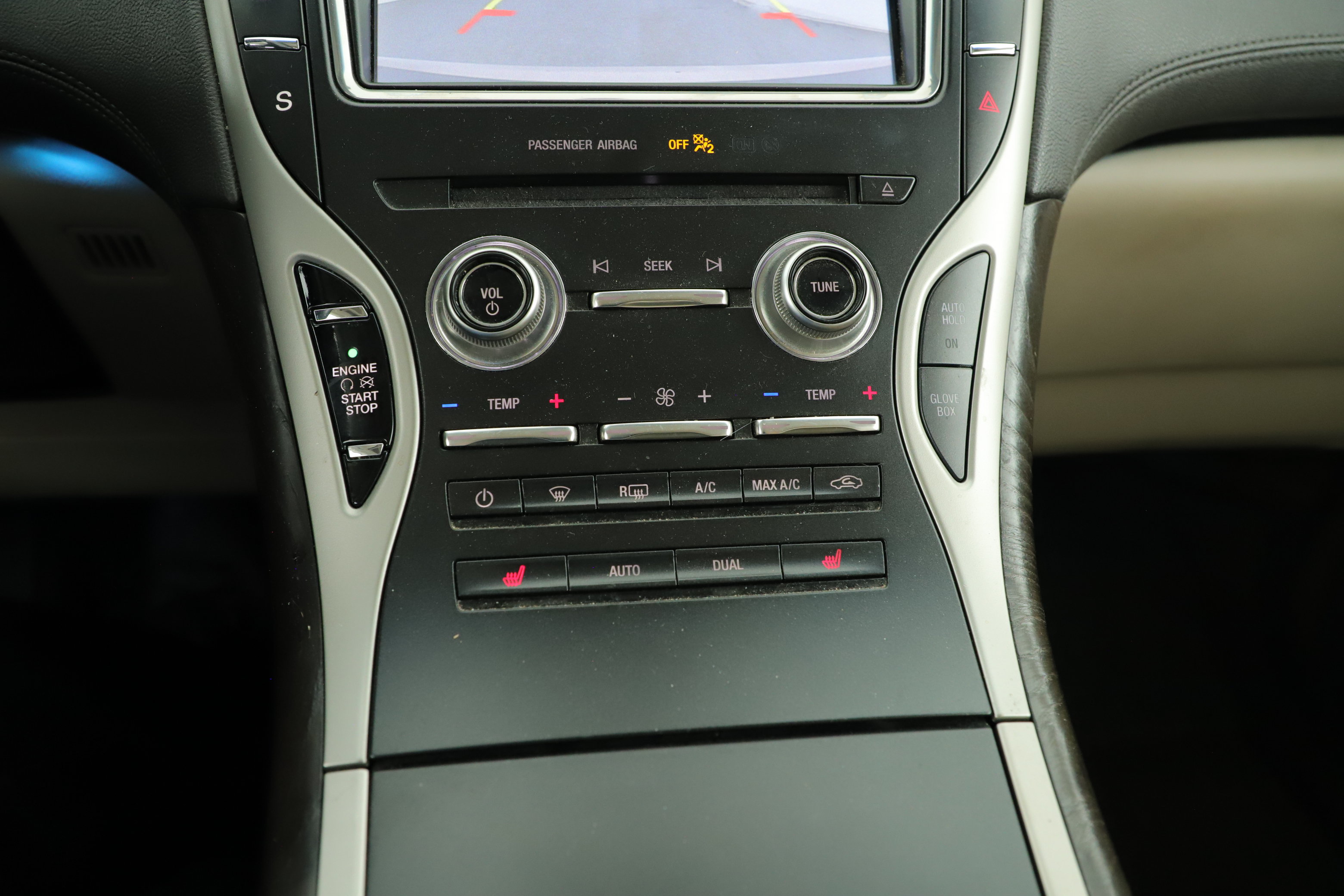 Used 2019 Lincoln Nautilus Select w/ Cargo Utility Package FWD image 18