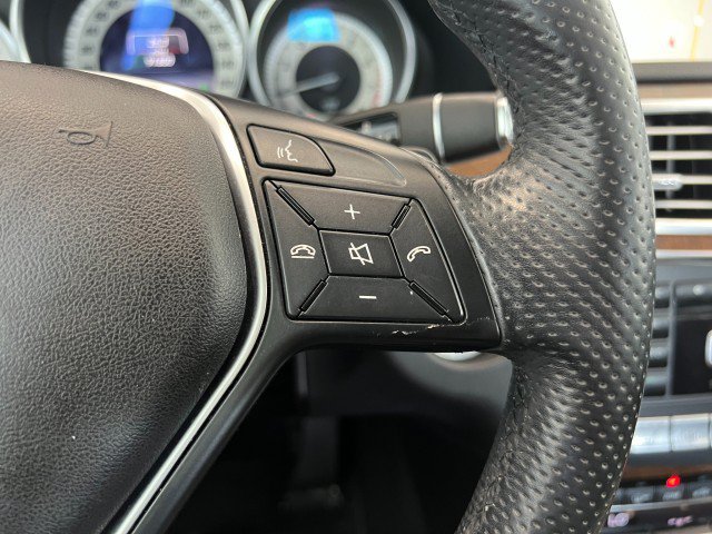 Used 2014 Mercedes-Benz E 350 4MATIC Sedan image 25