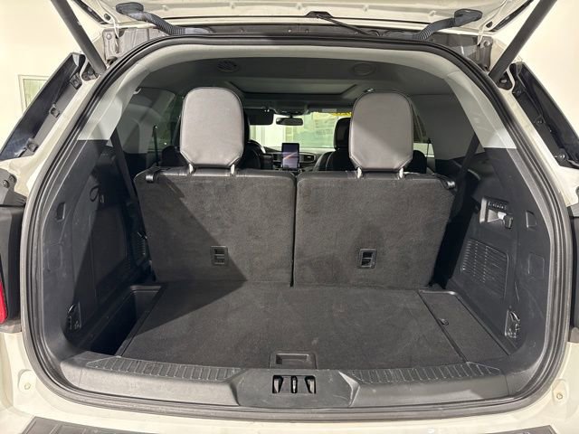 Used 2023 Ford Explorer Limited w/ Limited Technology Package image 13