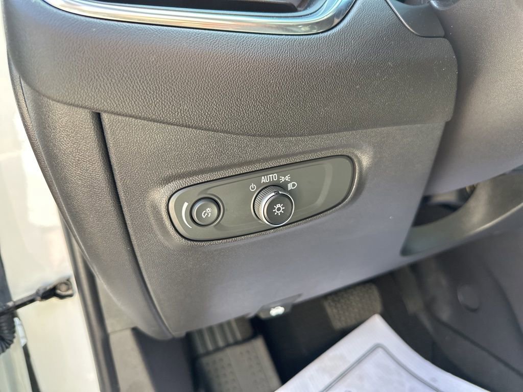 Used 2024 Chevrolet Equinox LT w/ LPO, Floor Liner Package image 17