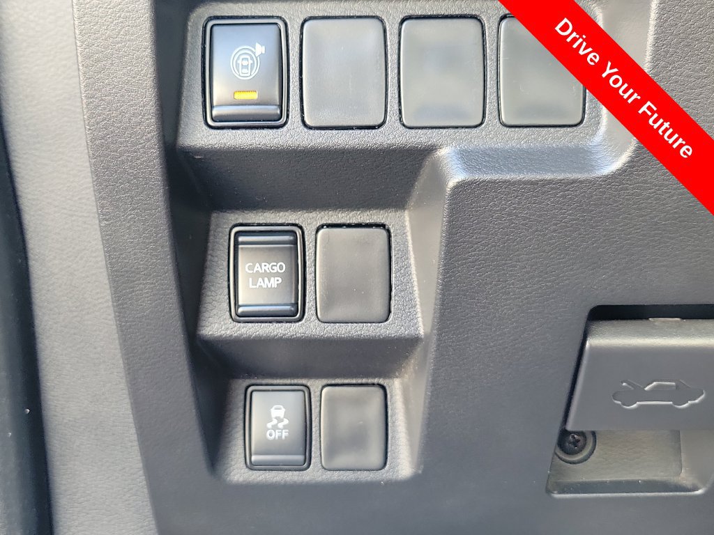 Used 2025 Nissan Frontier Pro-X RWD image 17