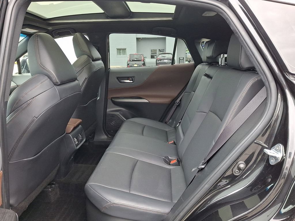 Used 2023 Toyota Venza Limited AWD/4WD image 10