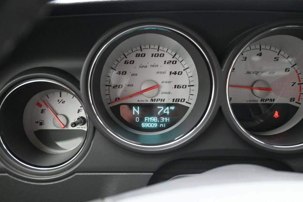 Used 2009 Dodge Challenger SRT8 RWD image 17