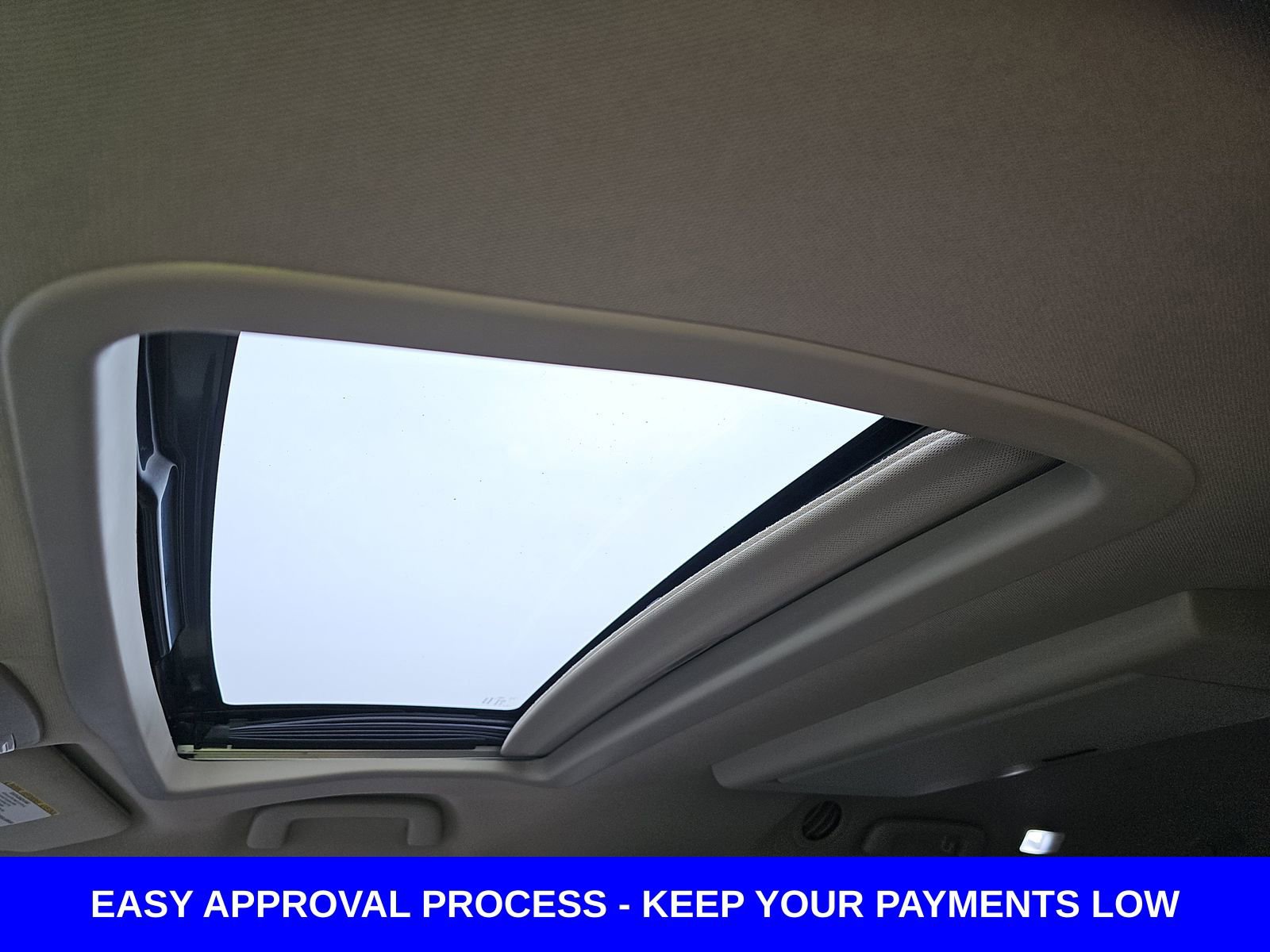 Used 2017 Toyota Sienna XLE Premium image 16