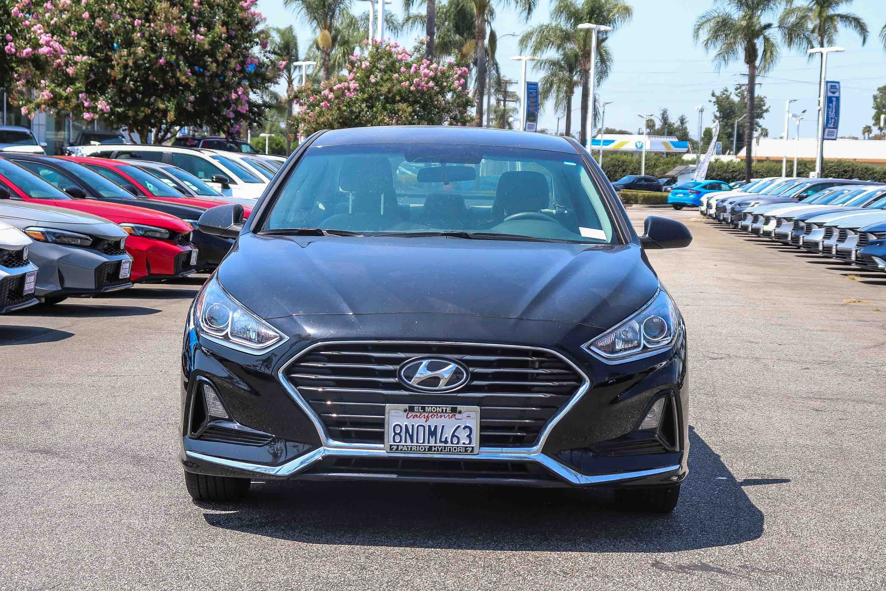 Used 2019 Hyundai Sonata SE w/ Cargo Package FWD image 2