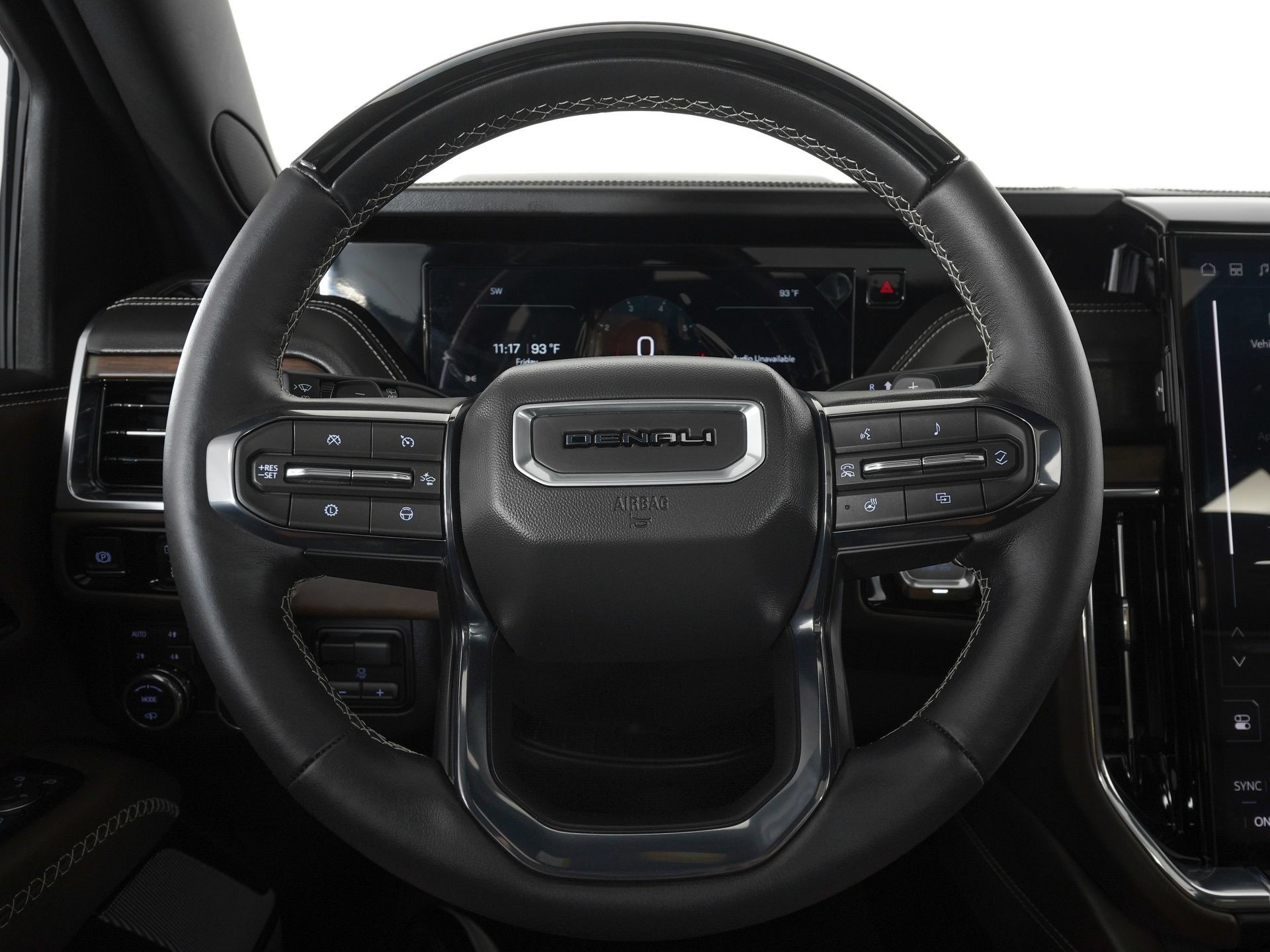 Used 2026 GMC Yukon Denali Ultimate AWD/4WD image 21
