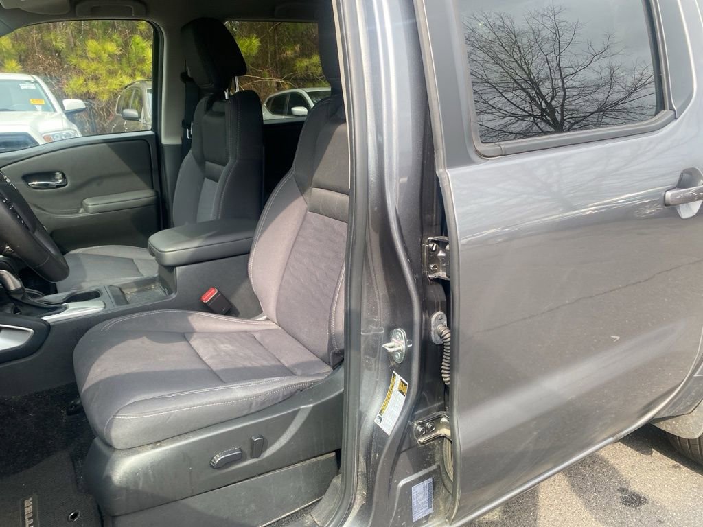 Used 2024 Nissan Frontier SV w/ SV Convenience Package image 15