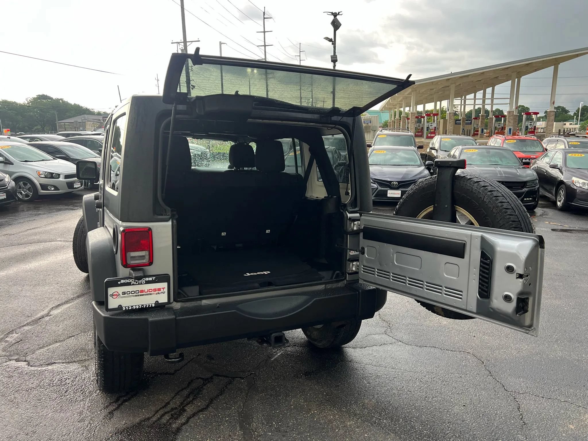 Used 2014 Jeep Wrangler Unlimited Sport w/ Quick Order Package 24S AWD/4WD image 33