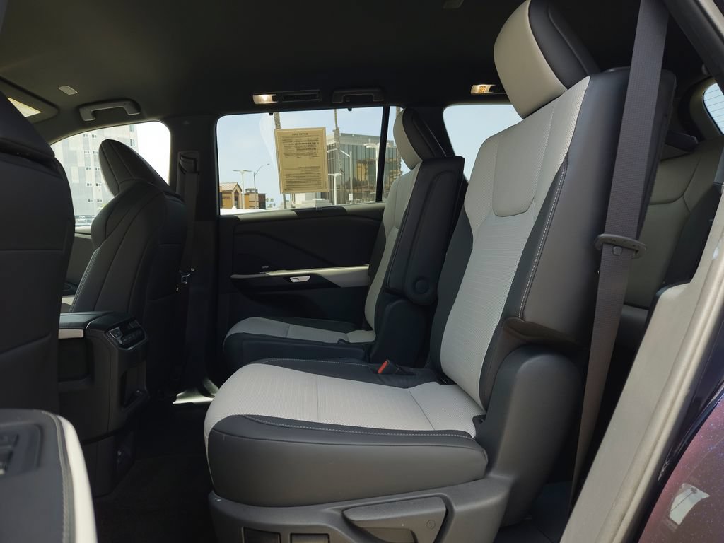 Used 2024 Lexus TX 500h AWD w/ Technology Package image 9