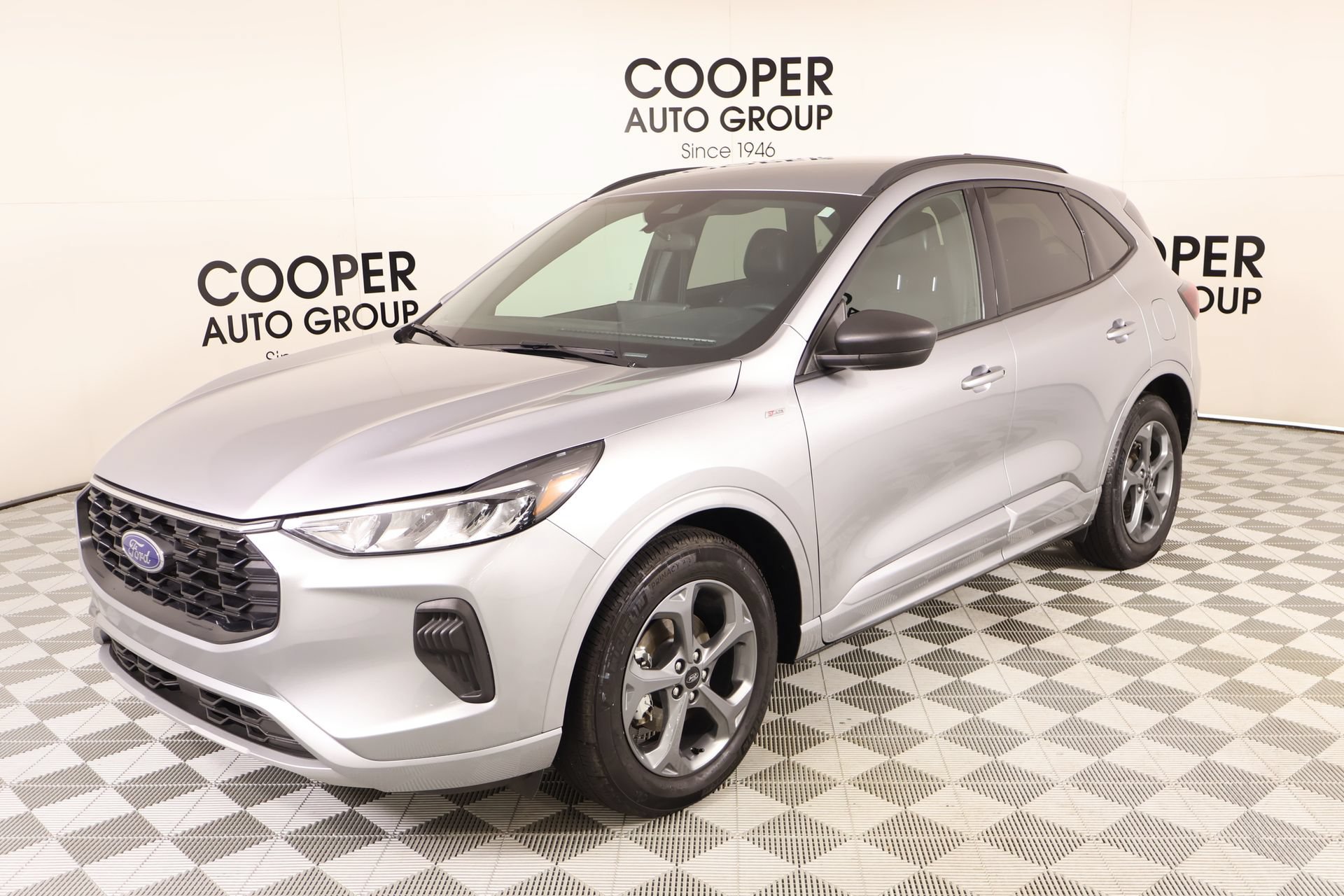 Used 2024 Ford Escape ST-Line w/ Tech Pack #1 FWD image 10
