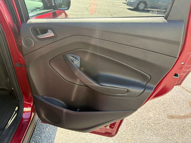 Used 2018 Ford Escape Titanium w/ Ford Safe & Smart Package AWD/4WD image 18