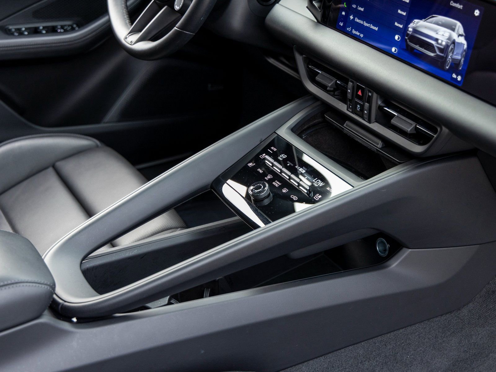 Used 2024 Porsche Macan 4 Electric image 53